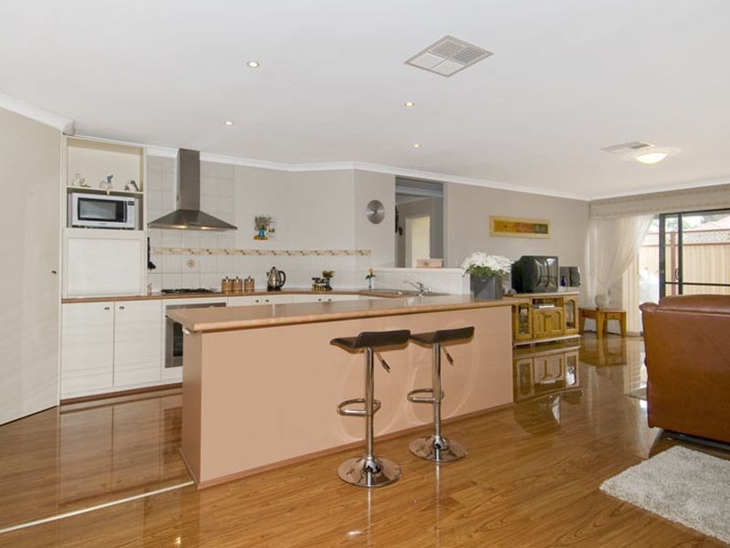 4 Tasman Loop, Dudley Park WA 6210