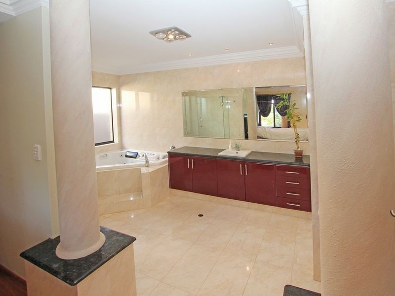 18 Drosera Turn, Halls Head WA 6210