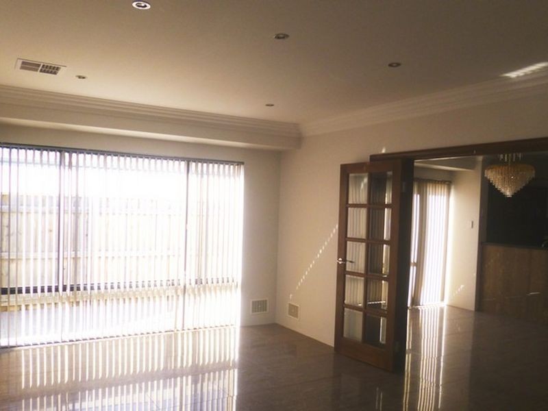 18 Drosera Turn, Halls Head WA 6210