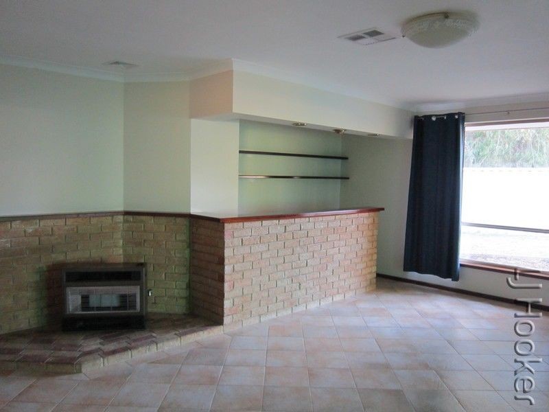 5 Dundas Place, Greenfields WA 6210