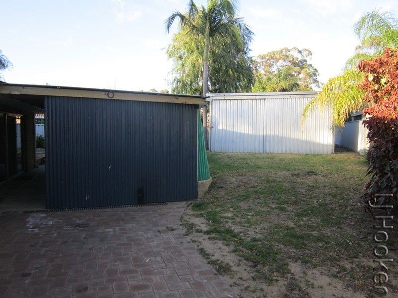 5 Dundas Place, Greenfields WA 6210
