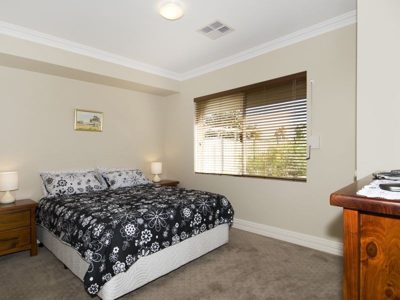 44 Grandmere Parade, Meadow Springs WA 6210