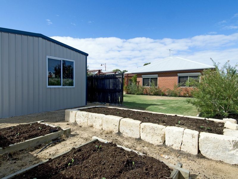 44 Grandmere Parade, Meadow Springs WA 6210