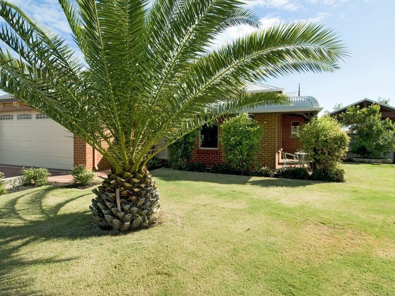 44 Grandmere Parade, Meadow Springs WA 6210