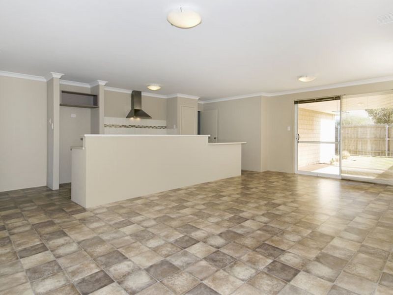 28 Wanjeep Street, Coodanup WA 6210