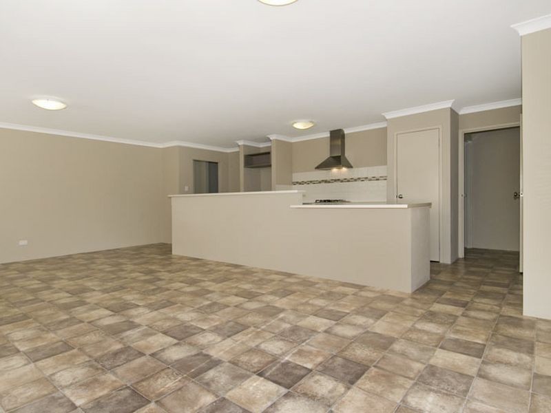 28 Wanjeep Street, Coodanup WA 6210