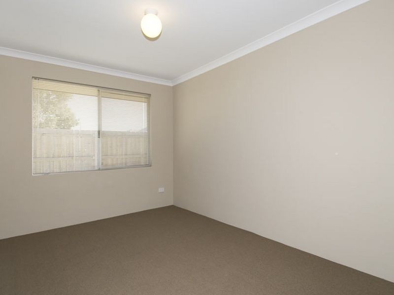 28 Wanjeep Street, Coodanup WA 6210
