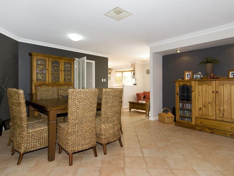28 Blackwood Parade, Dudley Park WA 6210