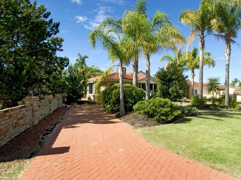 28 Blackwood Parade, Dudley Park WA 6210