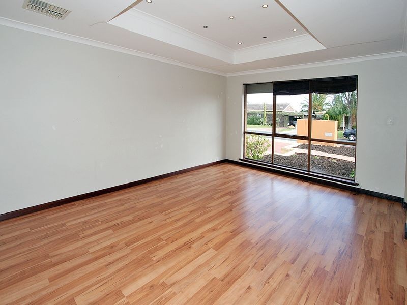 39 Perseus Street, Silver Sands WA 6210