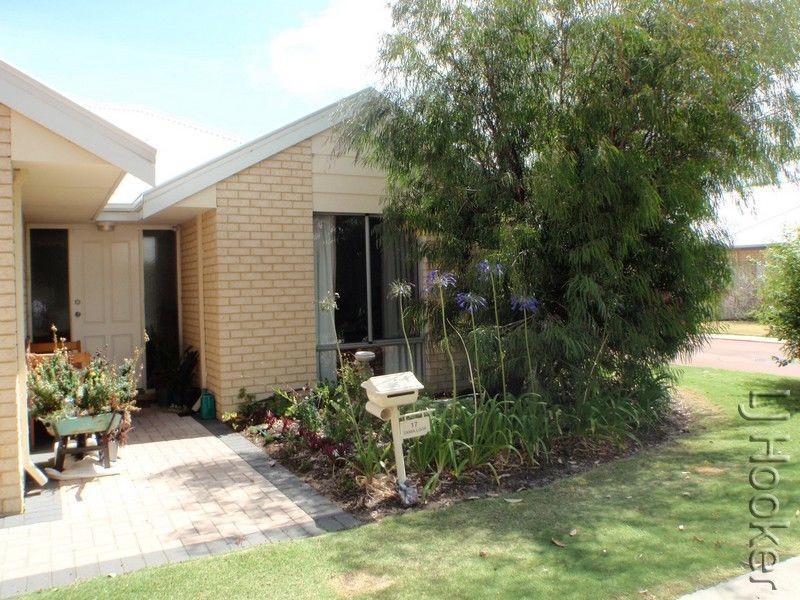 17 Zamia Loop, Wannanup WA 6210
