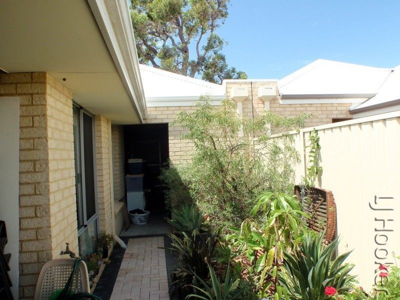 17 Zamia Loop, Wannanup WA 6210