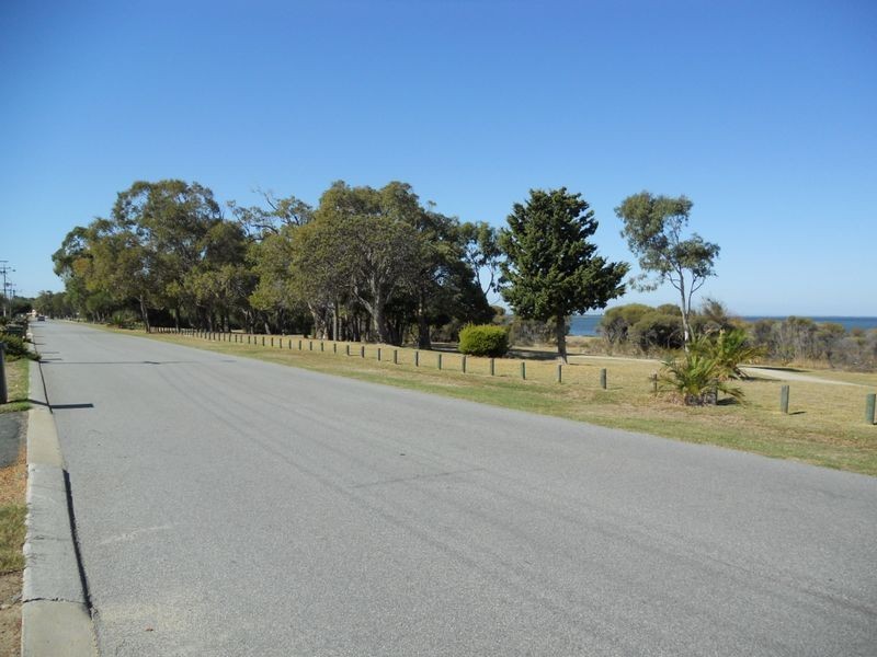 12A Peel Parade, Coodanup WA 6210