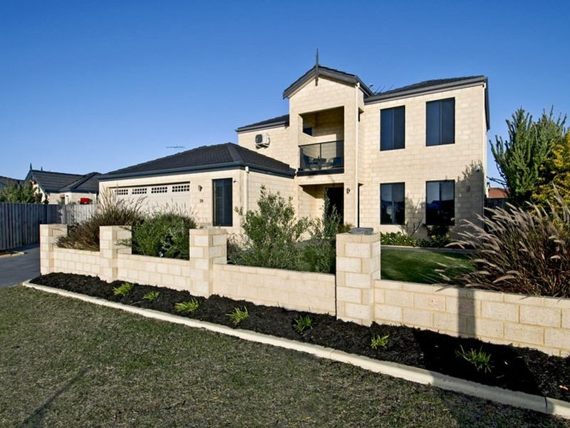 29 Bookleaf Loop, Halls Head WA 6210