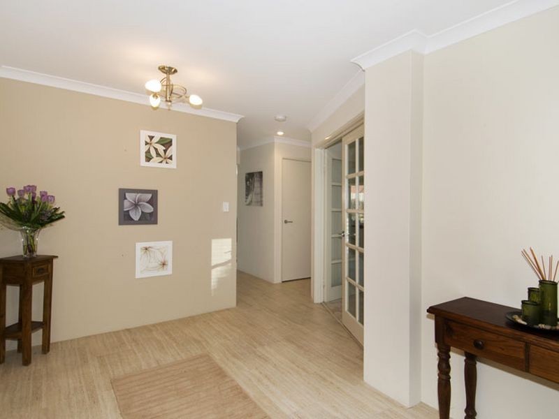 29 Bookleaf Loop, Halls Head WA 6210