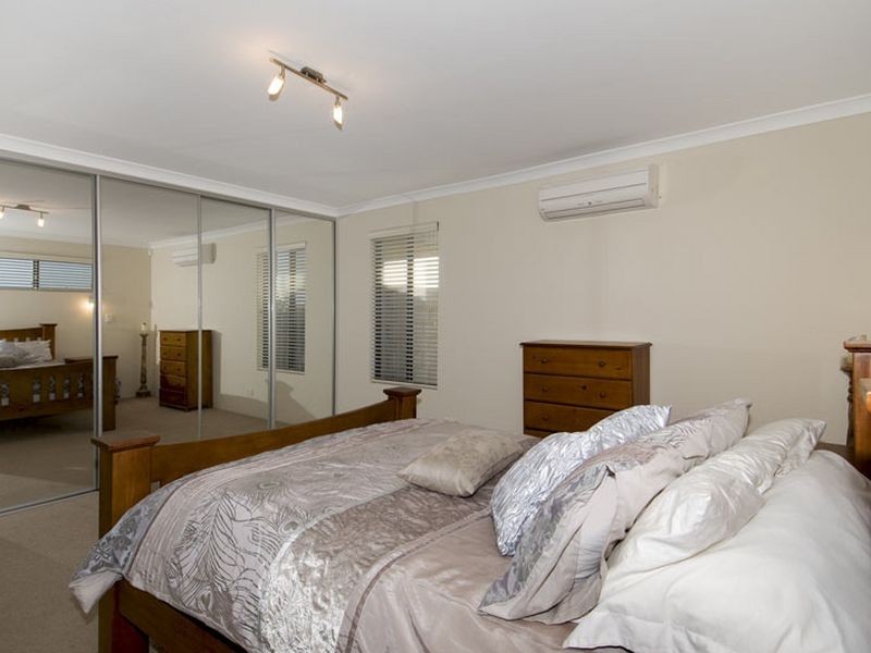 29 Bookleaf Loop, Halls Head WA 6210