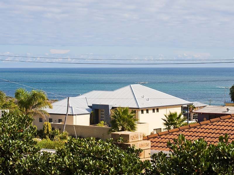 2 Merindah Meander, Falcon WA 6210