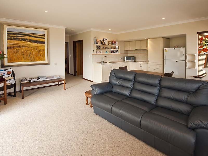 2 Merindah Meander, Falcon WA 6210