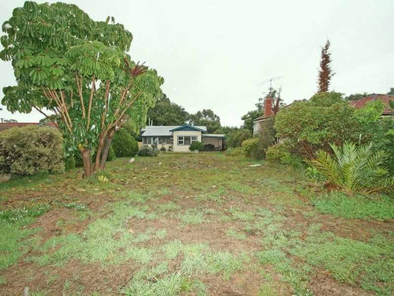 24 Eacott Street, Mandurah WA 6210