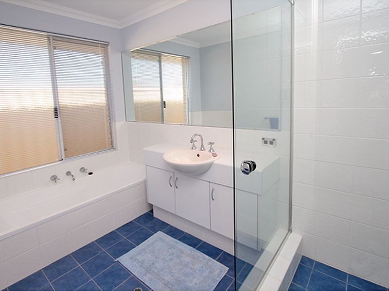 10 George Hibbert Road, Madora Bay WA 6210