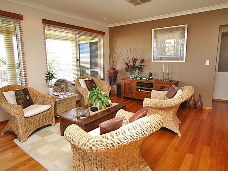 27 Ronsard Drive, San Remo WA 6210