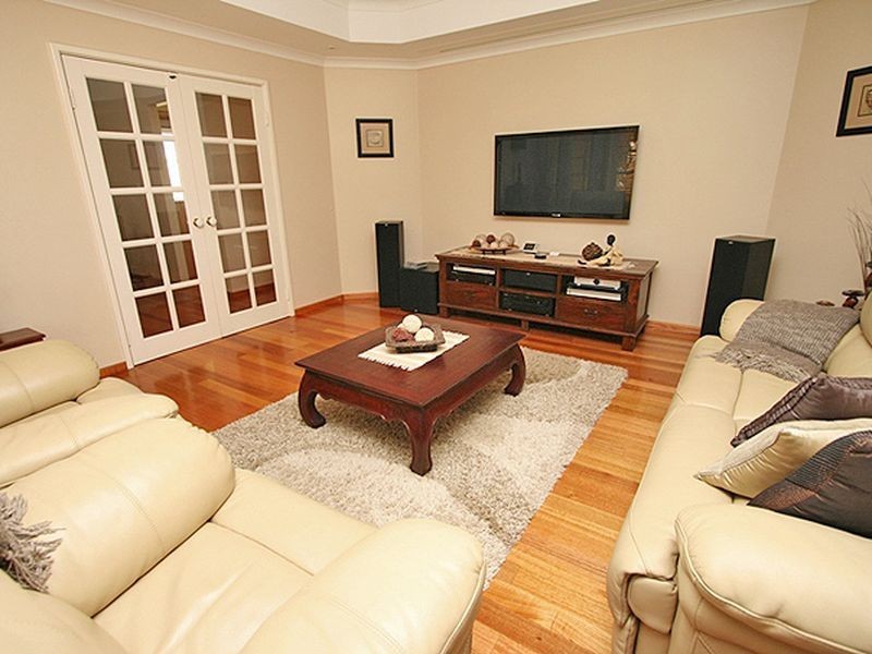 27 Ronsard Drive, San Remo WA 6210