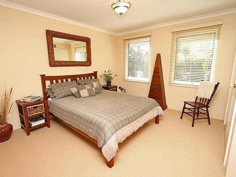 27 Ronsard Drive, San Remo WA 6210