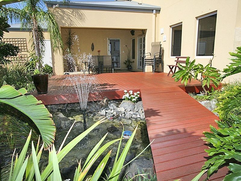 27 Ronsard Drive, San Remo WA 6210