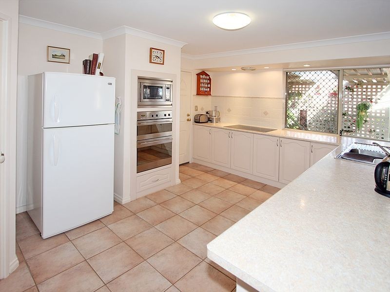 71 Casuarina Drive, Halls Head WA 6210