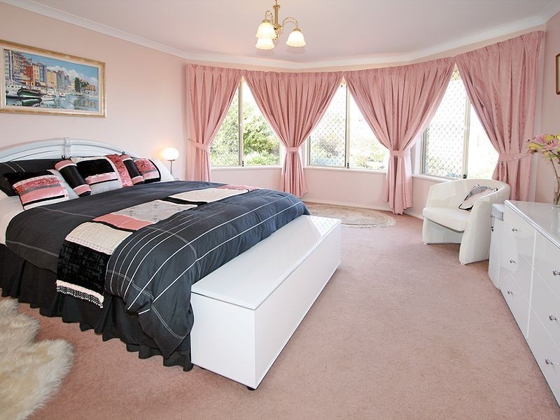 71 Casuarina Drive, Halls Head WA 6210