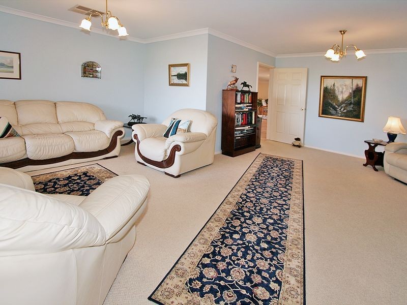 71 Casuarina Drive, Halls Head WA 6210