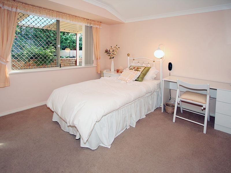 71 Casuarina Drive, Halls Head WA 6210