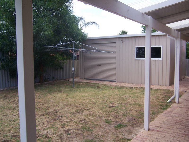 22 Glencoe Parade, Halls Head WA 6210