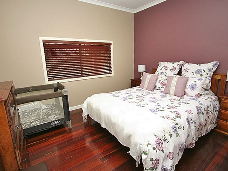 8a Roy Road, Coodanup WA 6210