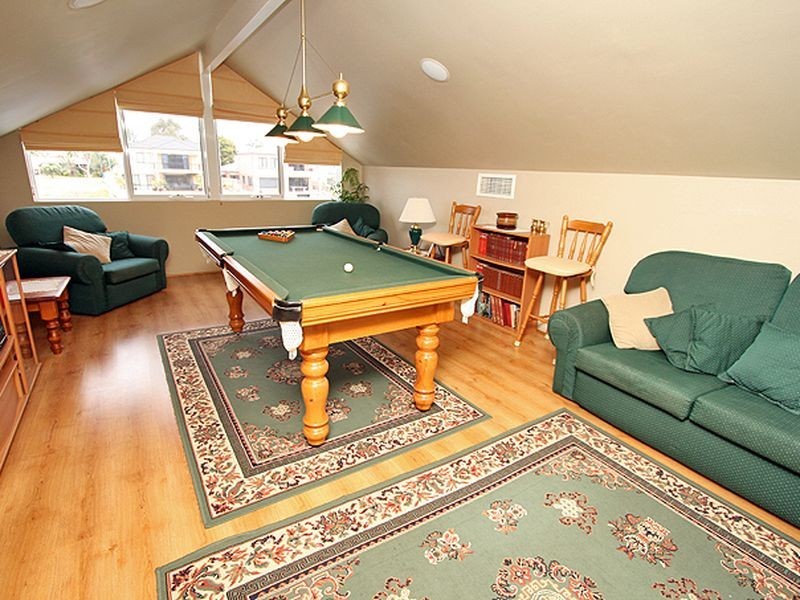 9 Aztec Island Retreat, Halls Head WA 6210