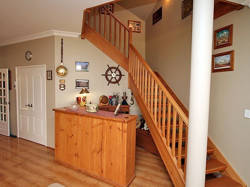 9 Aztec Island Retreat, Halls Head WA 6210