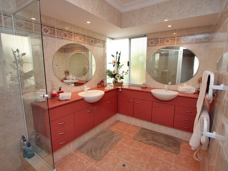 9 Aztec Island Retreat, Halls Head WA 6210