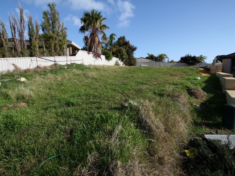 3A Grange Court, Halls Head WA 6210