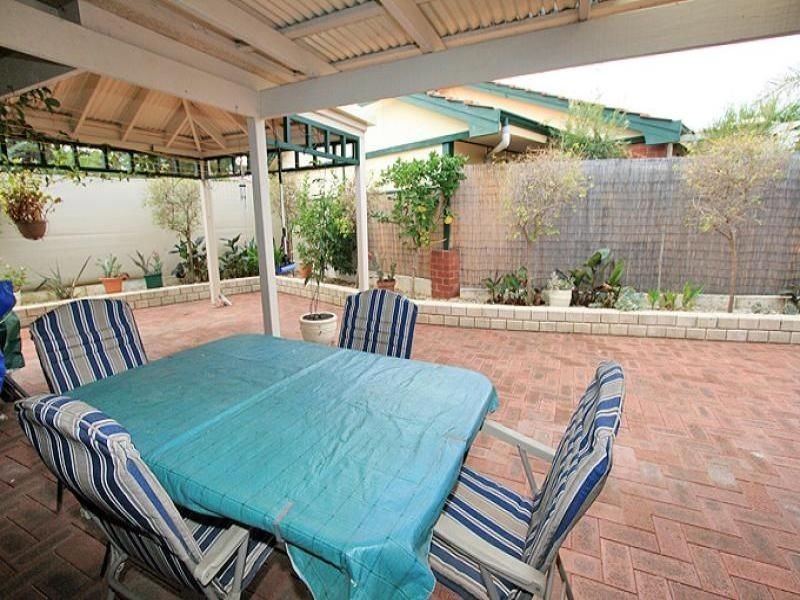 1/1 Times Circle, Greenfields WA 6210