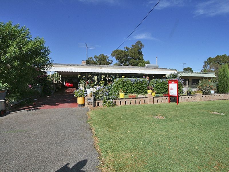 23 Wyeree Road, Mandurah WA 6210