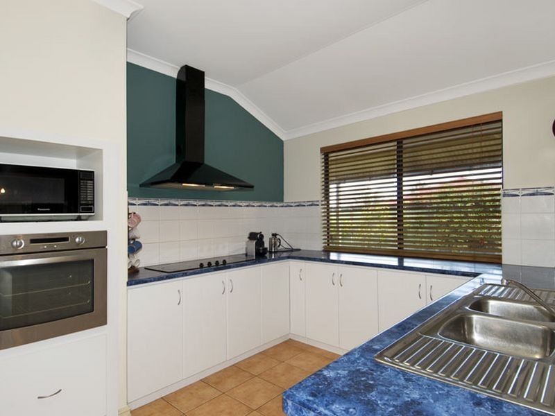 22 Kruger Loop, South Yunderup WA 6208