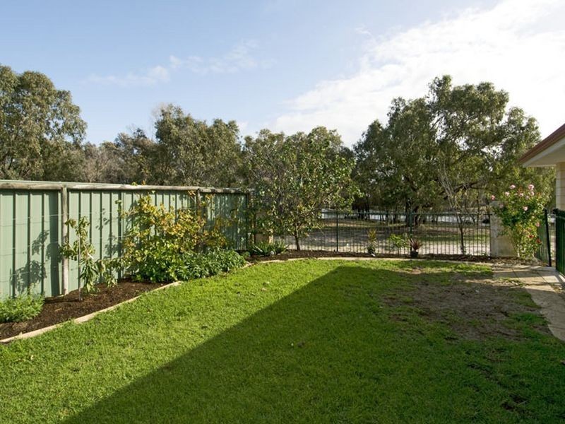 22 Kruger Loop, South Yunderup WA 6208