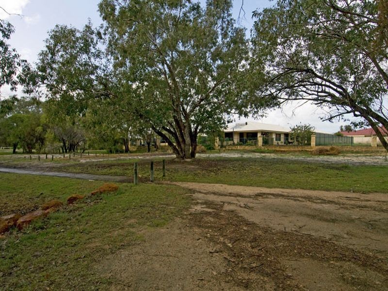 22 Kruger Loop, South Yunderup WA 6208