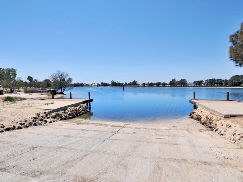 22 Kruger Loop, South Yunderup WA 6208