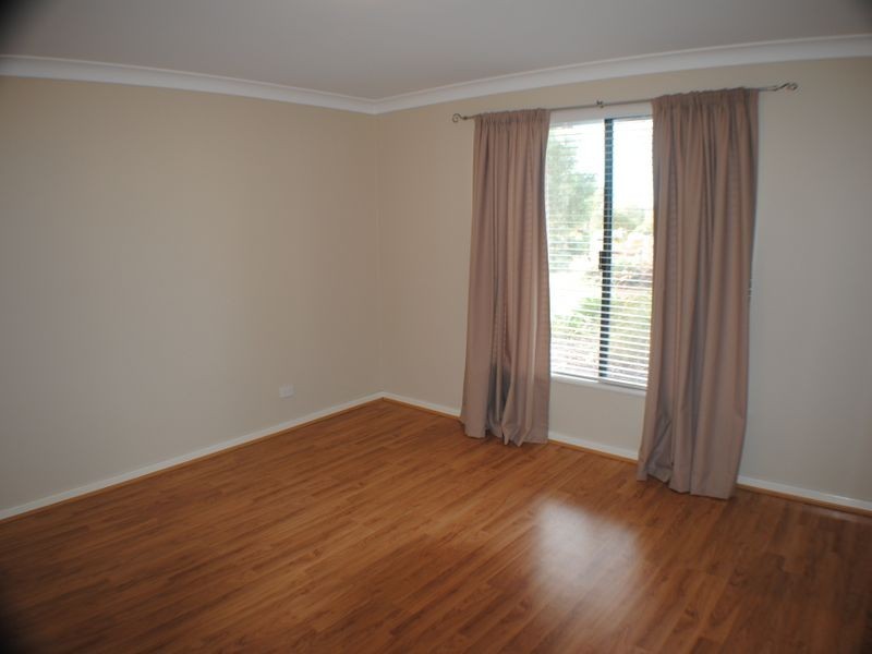 5 Rosemary Gardens, Dawesville WA 6211