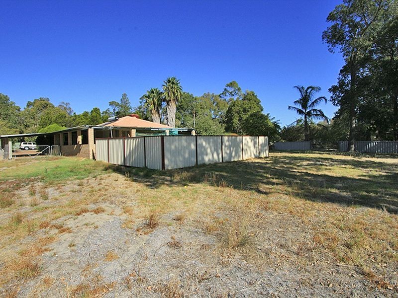 13 Central Ave, North Dandalup WA 6207