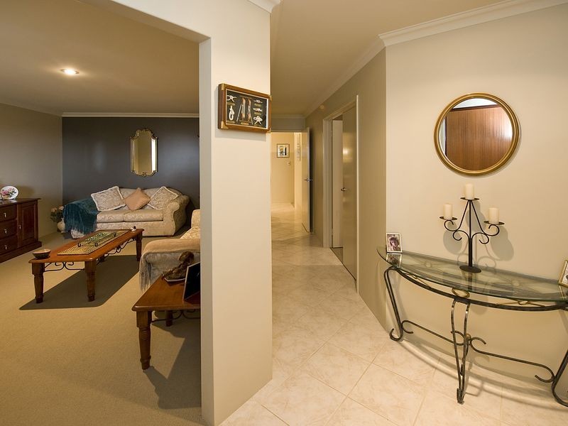 66 Buckingham Drive, Wannanup WA 6210