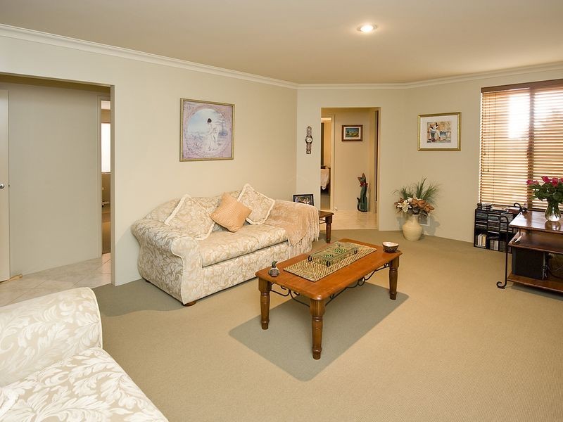 66 Buckingham Drive, Wannanup WA 6210