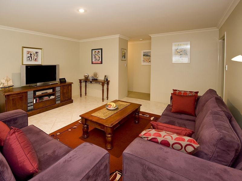 66 Buckingham Drive, Wannanup WA 6210