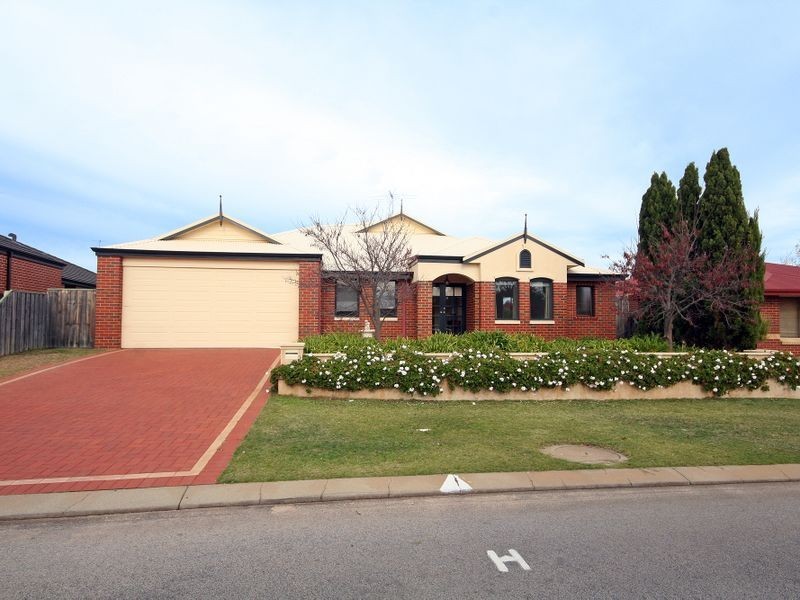 5 Castaway Cove, Halls Head WA 6210
